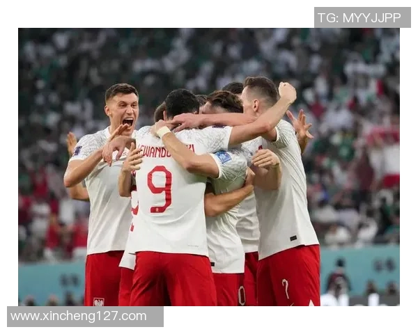 足球巨星告别赛场后的心灵旅程与人生新篇章